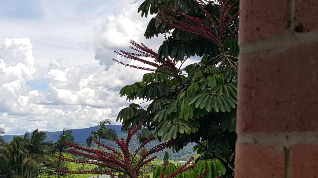 Babinda Quarters Hotel Екстериор снимка