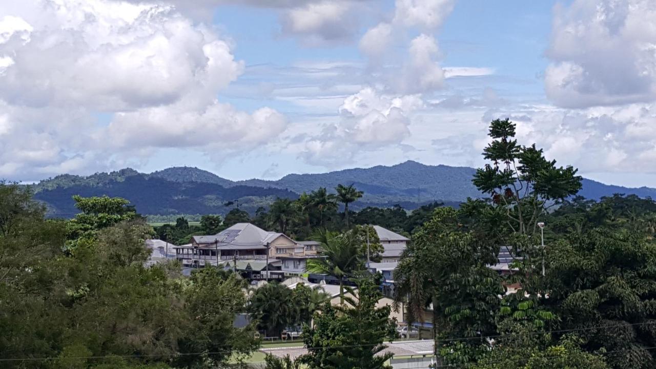 Babinda Quarters Hotel Екстериор снимка