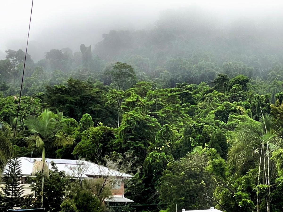 Babinda Quarters Hotel Екстериор снимка
