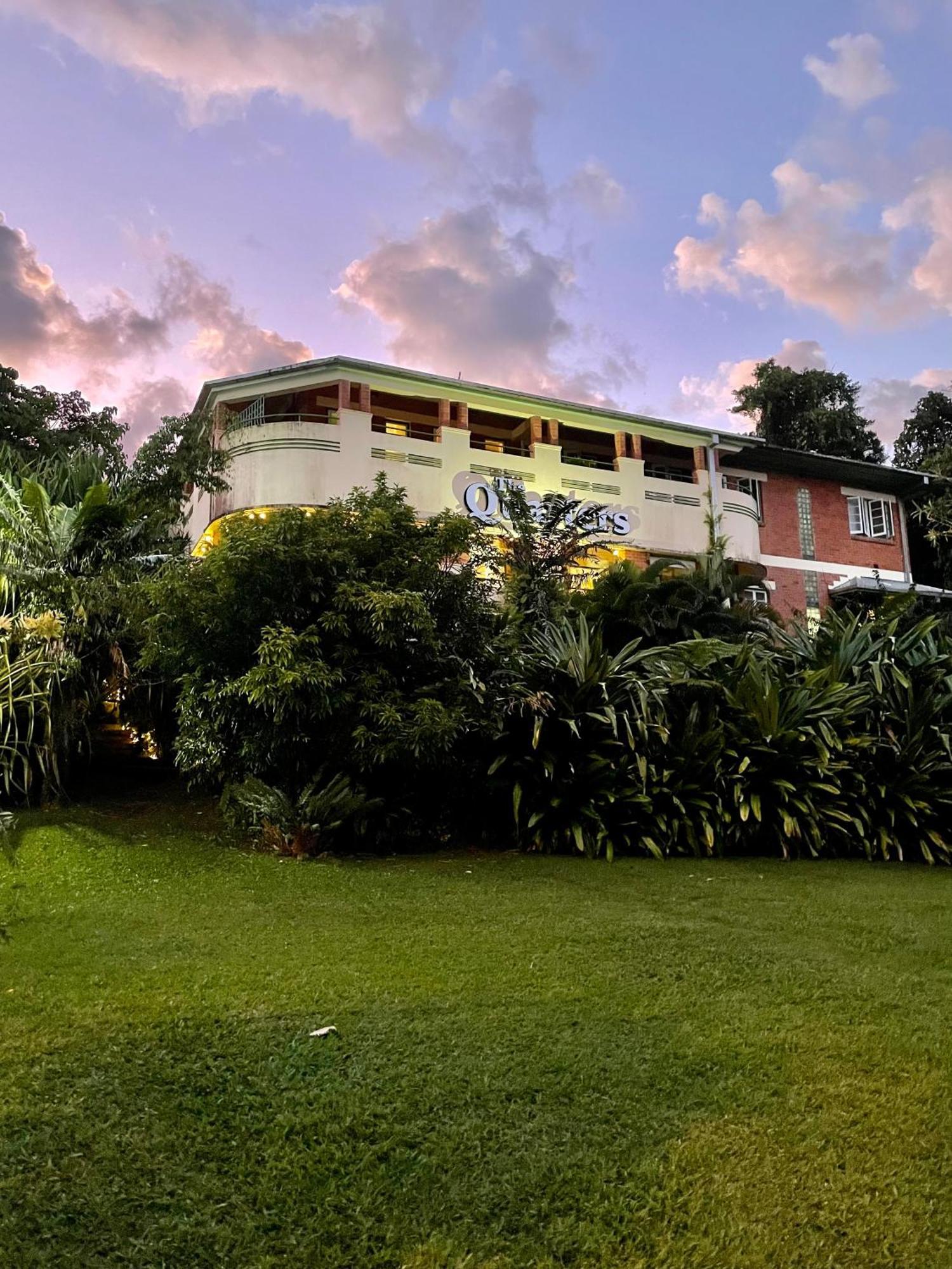 Babinda Quarters Hotel Екстериор снимка