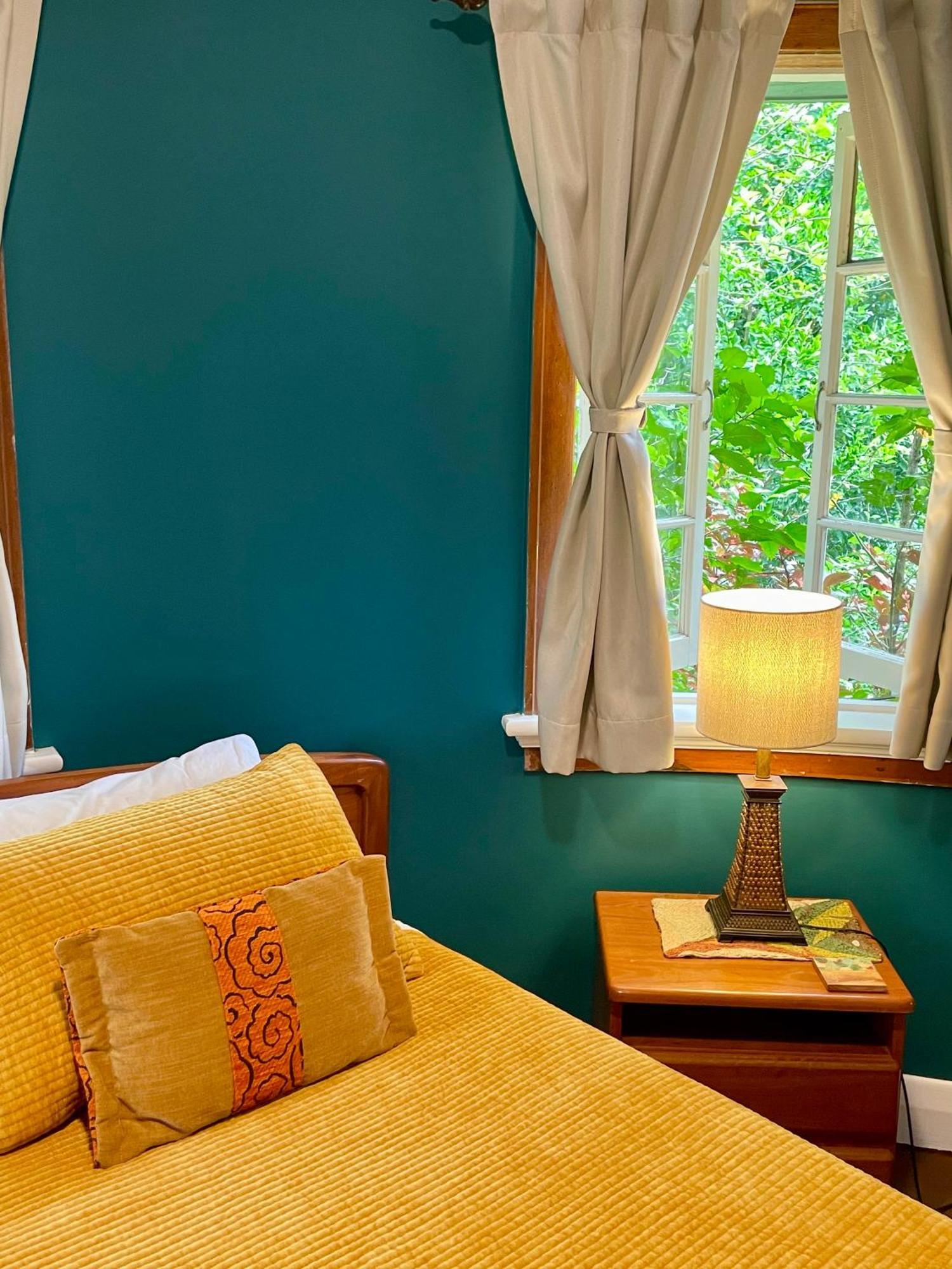 Babinda Quarters Hotel Екстериор снимка