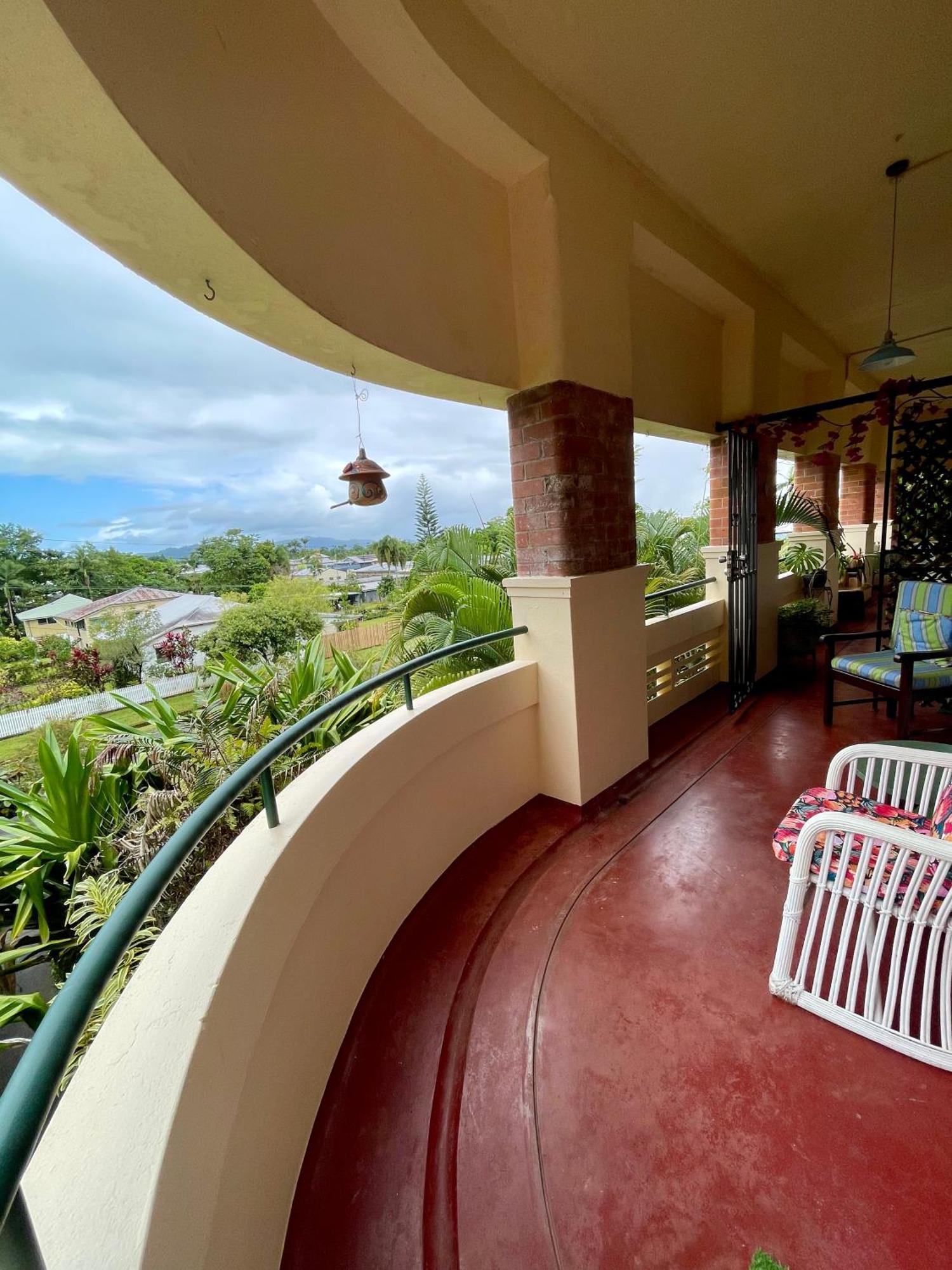 Babinda Quarters Hotel Екстериор снимка