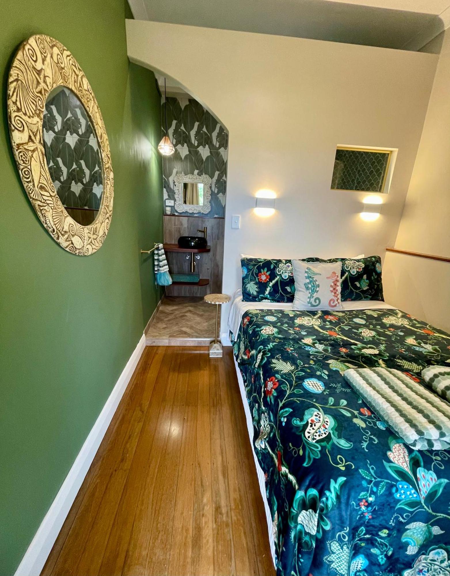 Babinda Quarters Hotel Екстериор снимка
